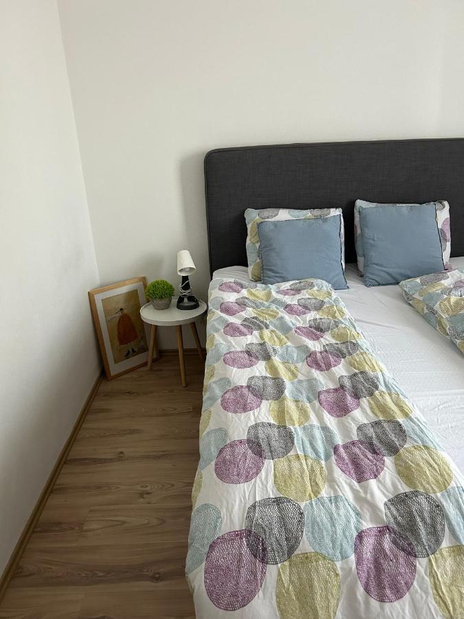 Apartman "Dunaj" Private Parking - Klimatizacia Samorin Luaran gambar